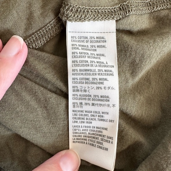 Hollister Womens Army Green Hand Painted Flower Ruffle Tank Top Size Medium - Picture 12 of 13